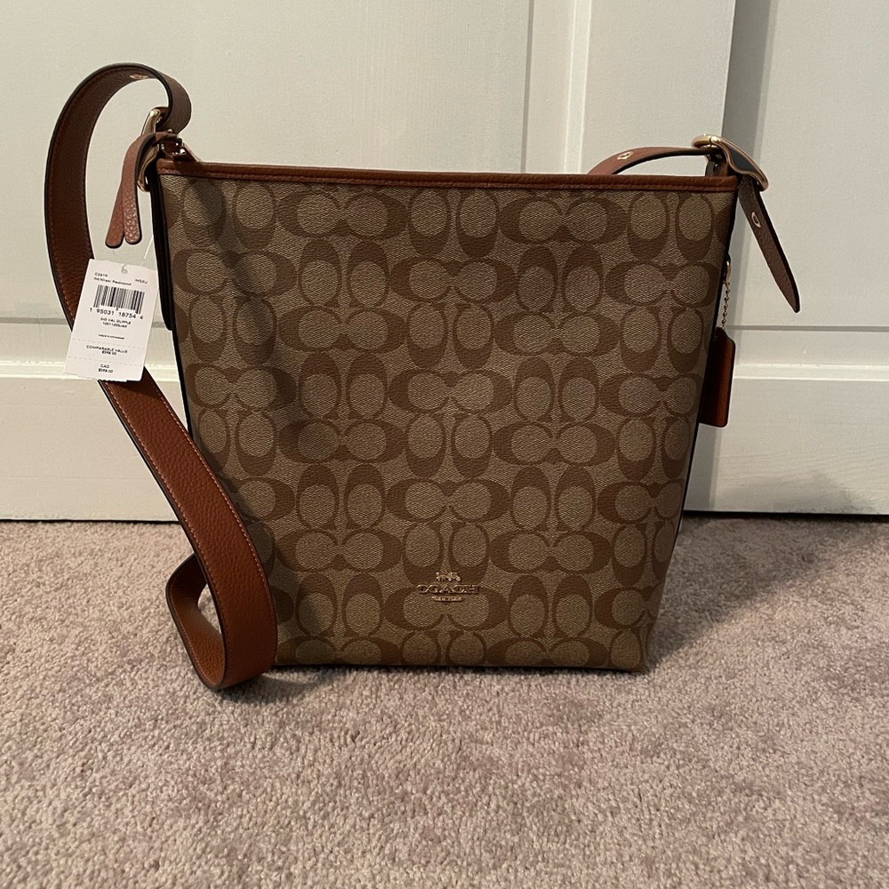 Coach Val Duffle in Signature Canvas